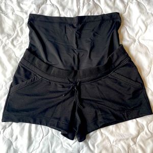 Maternity shorts